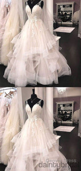 Popular V-Neck Spaghetti Straps Lace Tulle Ball Gown Wedding Dress.Db10016